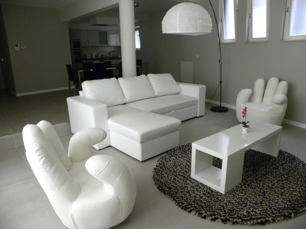 Center Brasseurs Khách sạn hẻo lánh